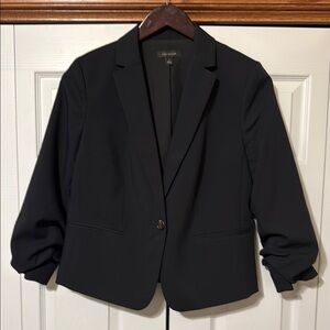 NWOT Women’s Ann Taylor Ruched Sleeve Blazer, Black in Size 12